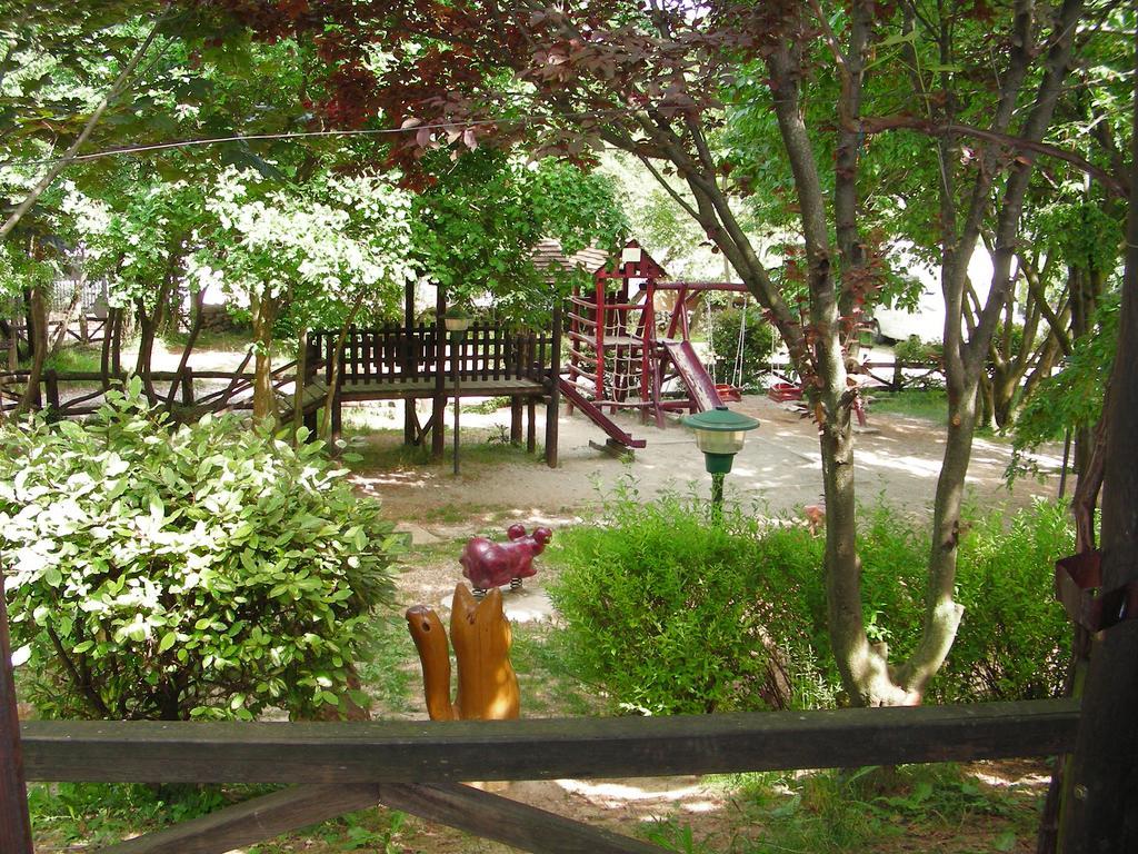Agriturismo Mezzaluna Malchina Екстериор снимка