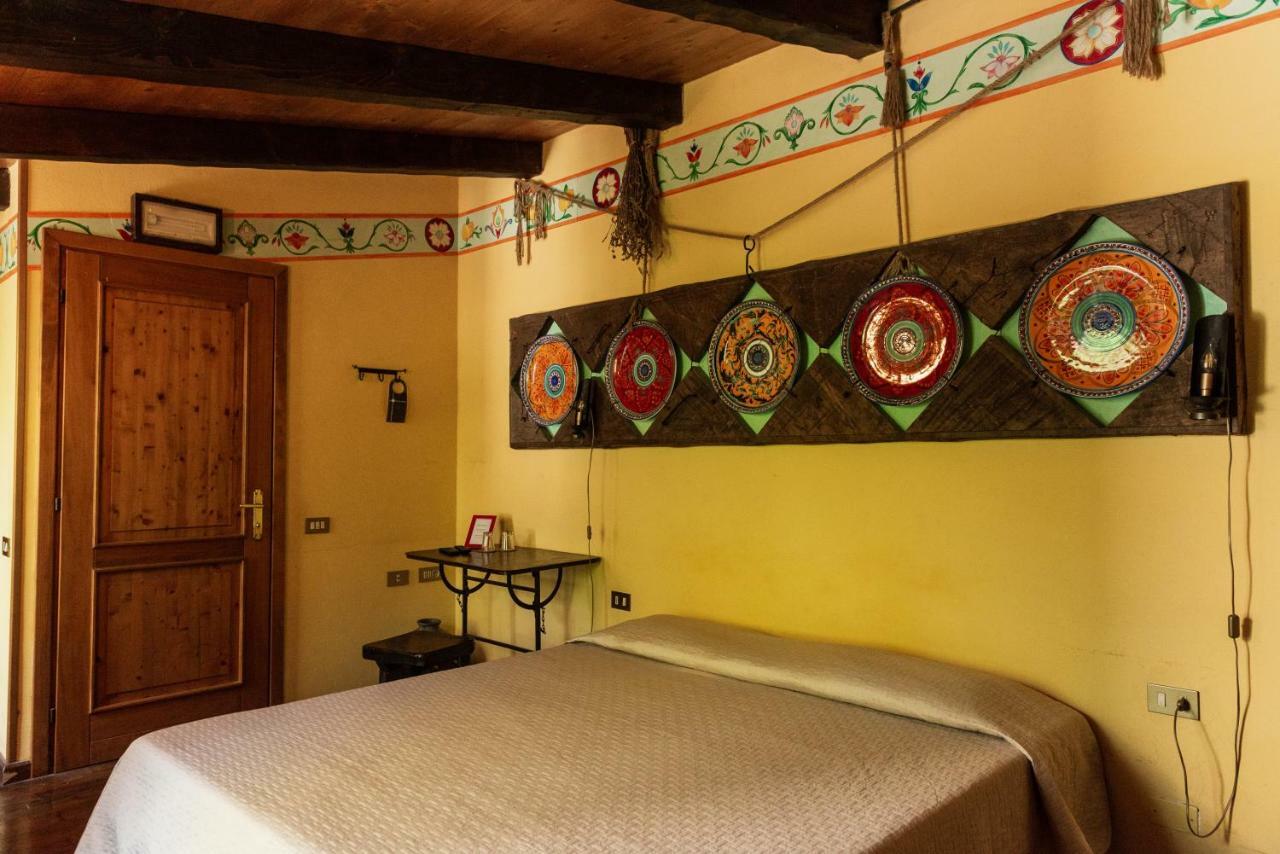 Agriturismo Mezzaluna Malchina Екстериор снимка